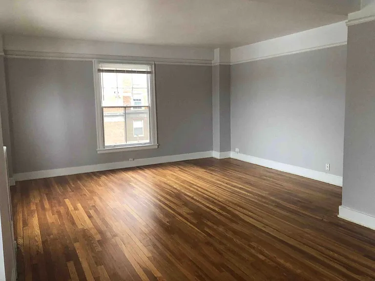 The Oakwood — Photo 82
