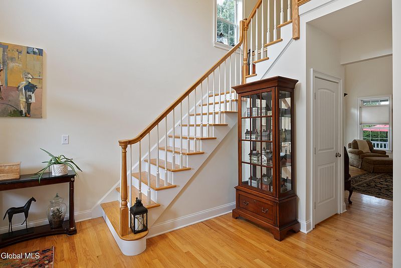5th image of 108 Cobble Hill Drive