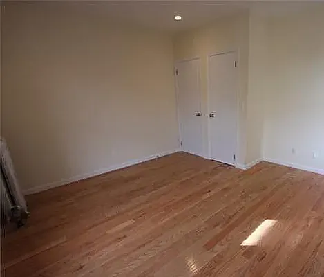 Rented by Level Group | media 9