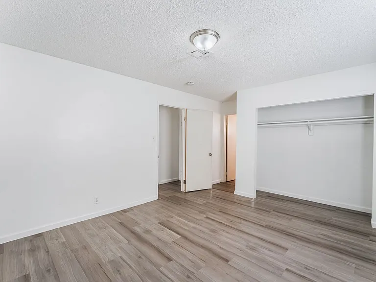 6982 Hopkins Dr #D — Photo 11