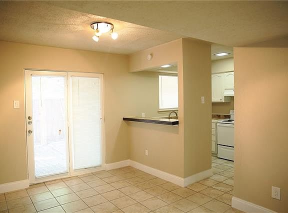 5th image of 7031 Holly Hill Dr APT 17