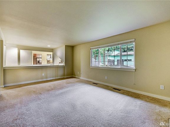 4th image of 6816 NE 154th Ct
