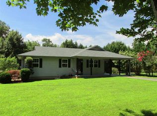 502 N Trade Ave, Landrum, SC 29356