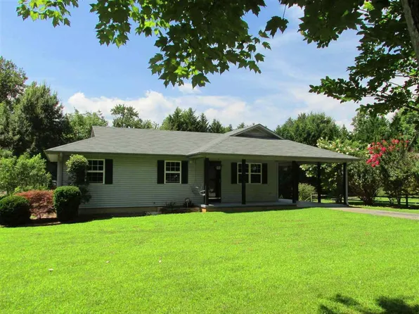 502 N Trade Ave, Landrum, SC 29356