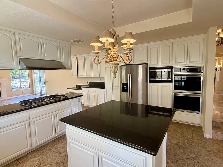 1922 Golden Sky Cir — Photo 3