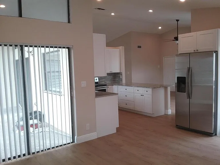 21071 Woodspring Ave — Photo 2