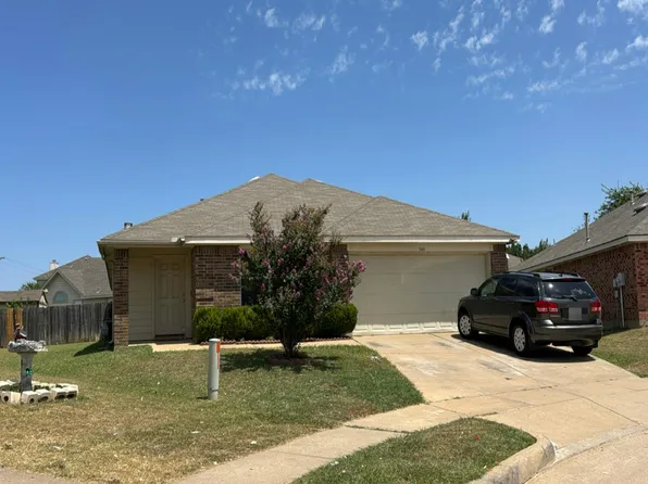 540 Rock Prairie Ln, Fort Worth, TX 76140