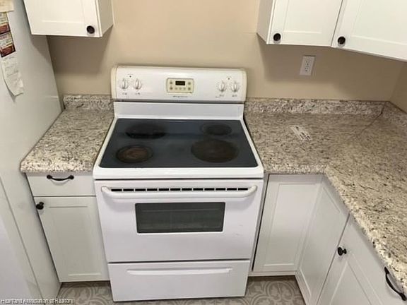4th image of 209 Harmony Ln