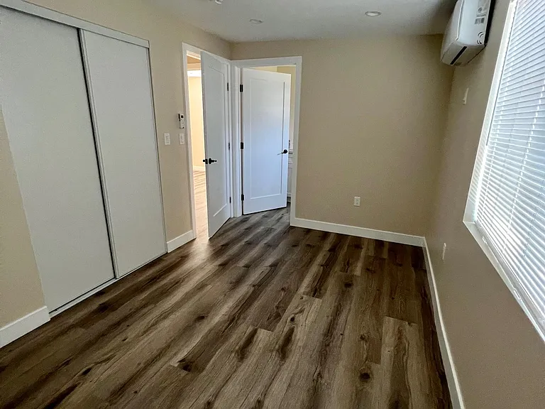 2229 S Catalina St — Photo 4