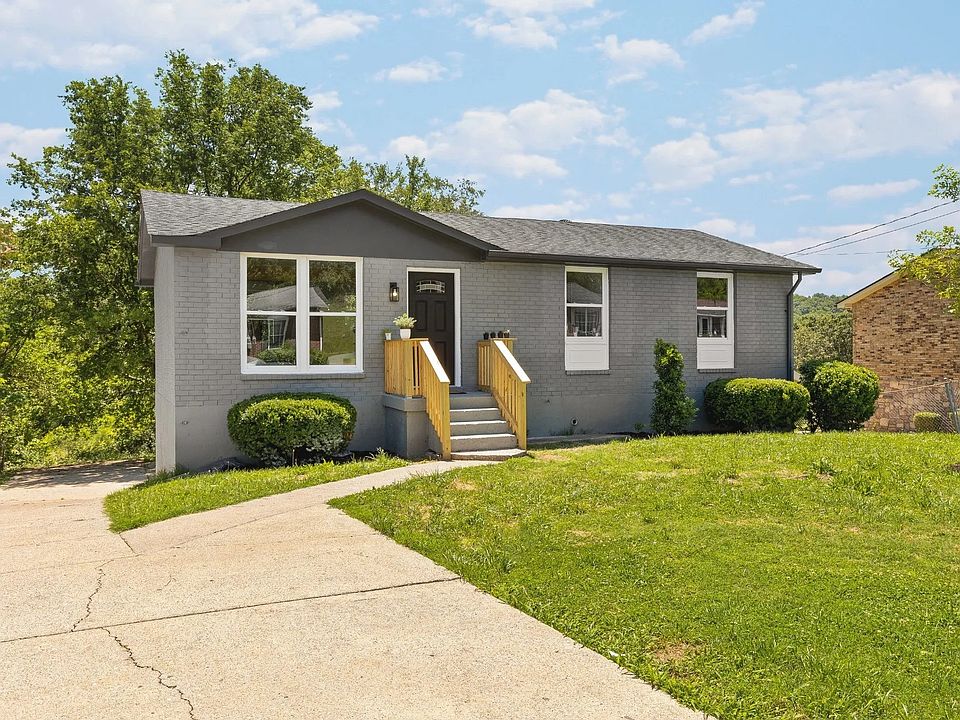 1st image of 373 Kingview Dr