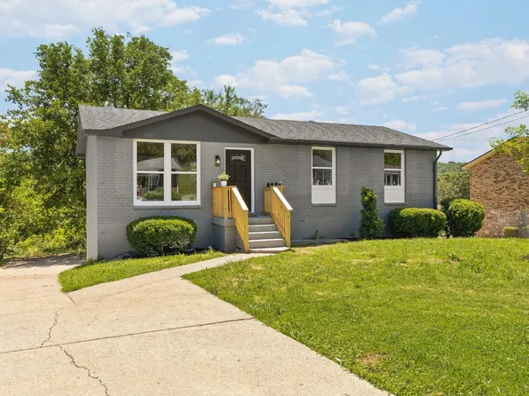 373 Kingview Dr, Nashville, TN 37218