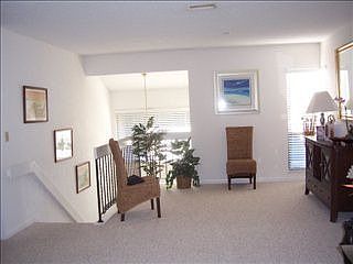3rd image of 28 Sherbury Ct