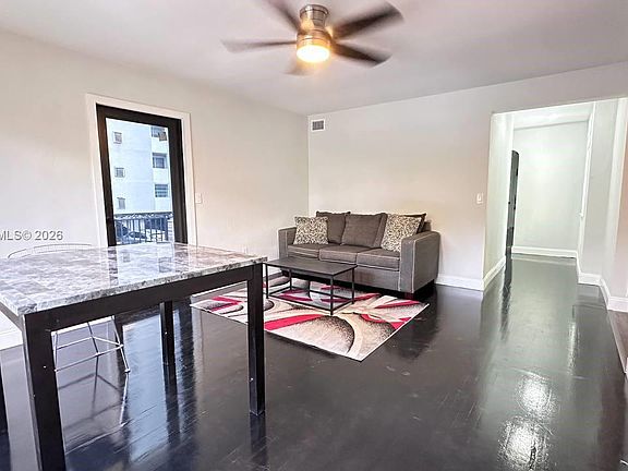 3rd image of 320 SW 29th Rd #2