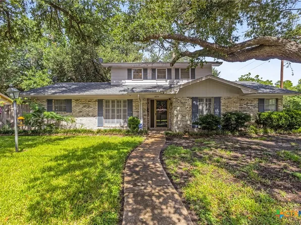 1604 N Cleveland Ave, Cameron, TX 76520