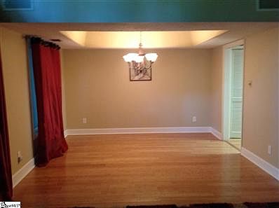 5th image of 180 Inglewood Way