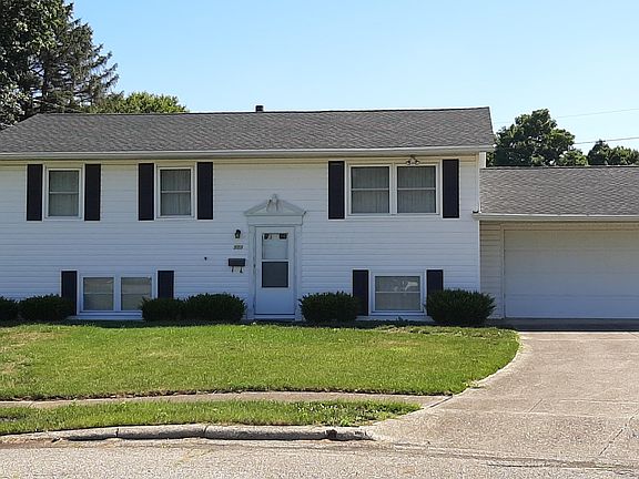 2nd image of 990 Coolidge Ct