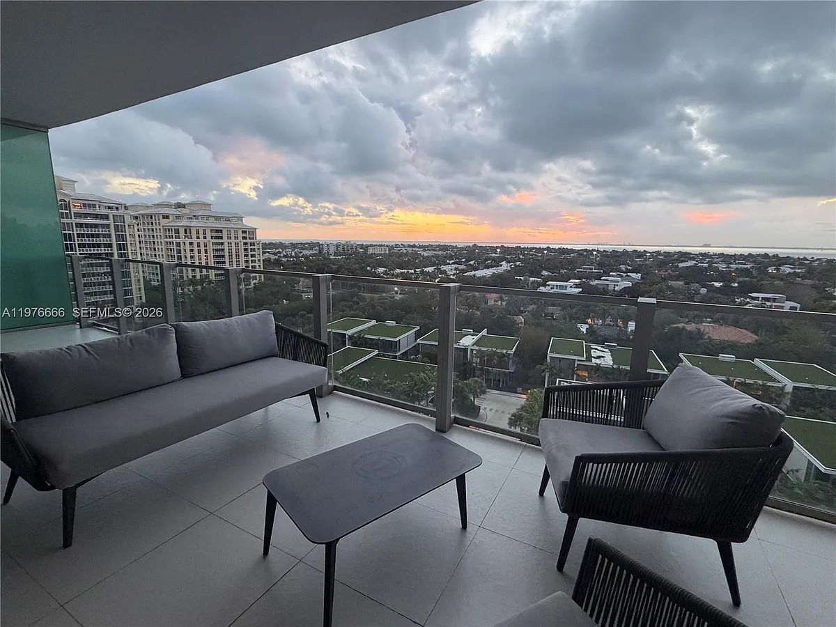 Building Photo - 350 Ocean Dr #1105N