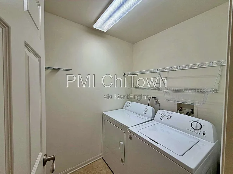 2438 Anna Way — Photo 13