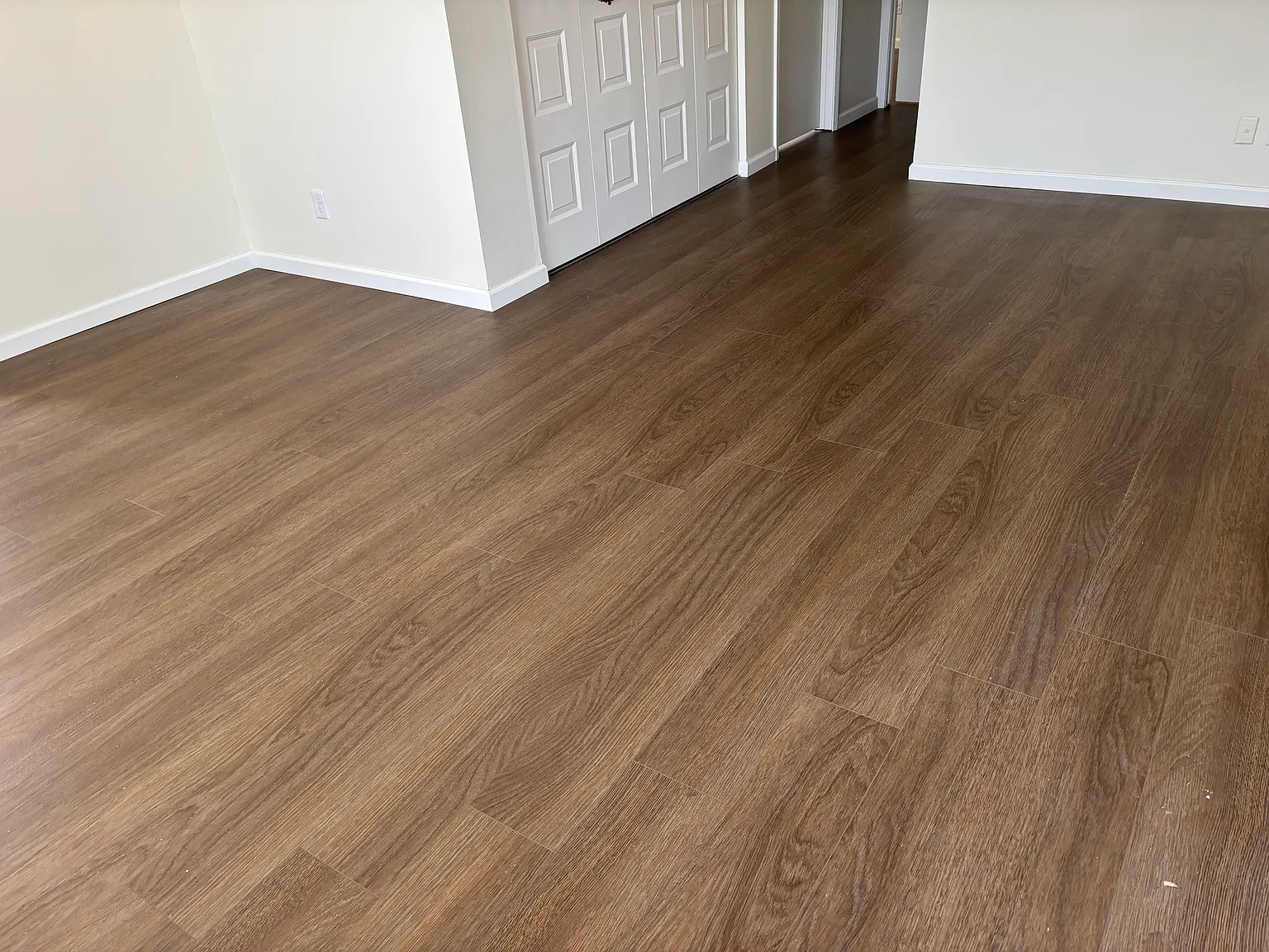 2 bed, $975 — Photo 1