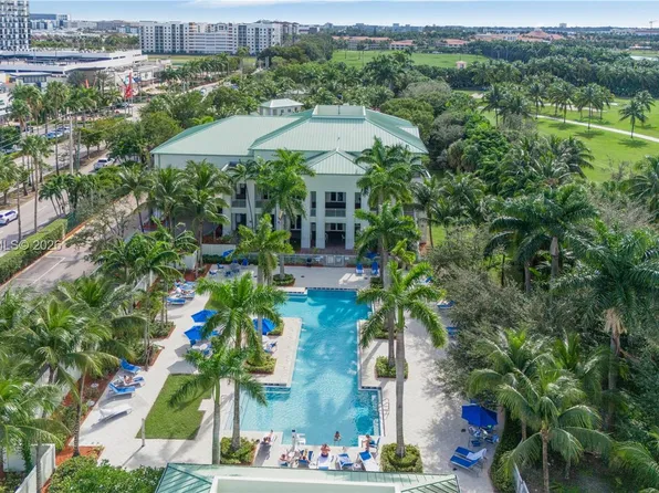 5300 NW 87th Ave #108, Miami, FL 33178