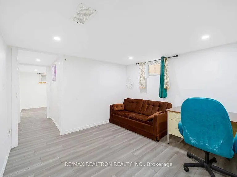 93 Mountland Dr #BASEMENT — Photo 3