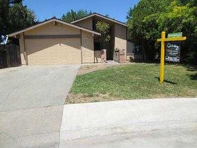 1st image of 8335 Abelia Ct