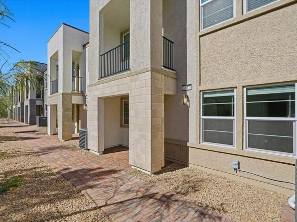 8667 Luxuriant Ave, Las Vegas, NV 89148