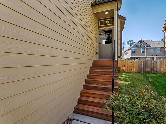 3rd image of 18507 Triana Bend Ln