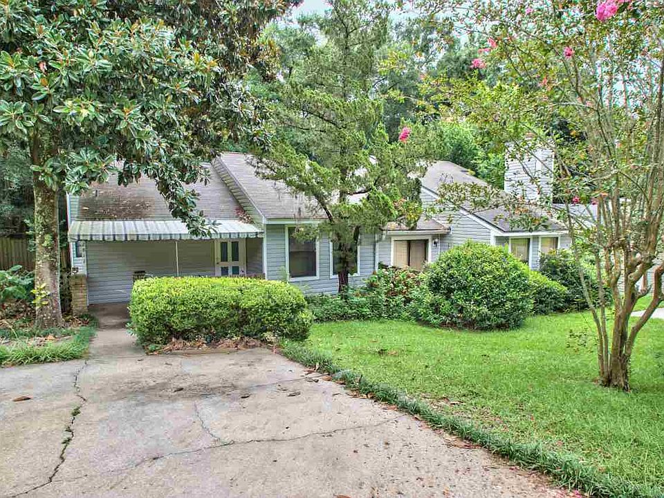 1st image of 2811 Misty Garden Cir