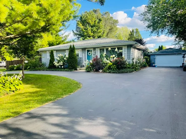 3409 Glen Flora Ave, Gurnee, IL 60031