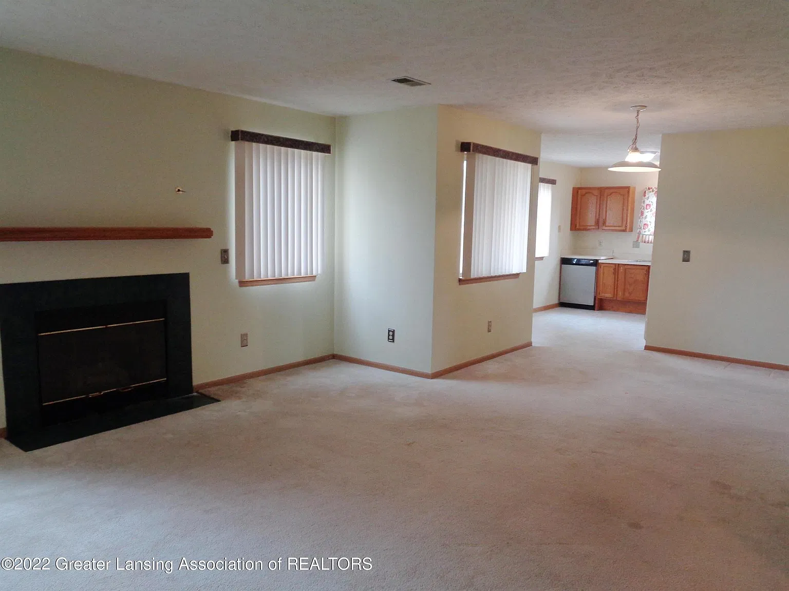 2 bed, 1250 sqft, $2,255 — Photo 3