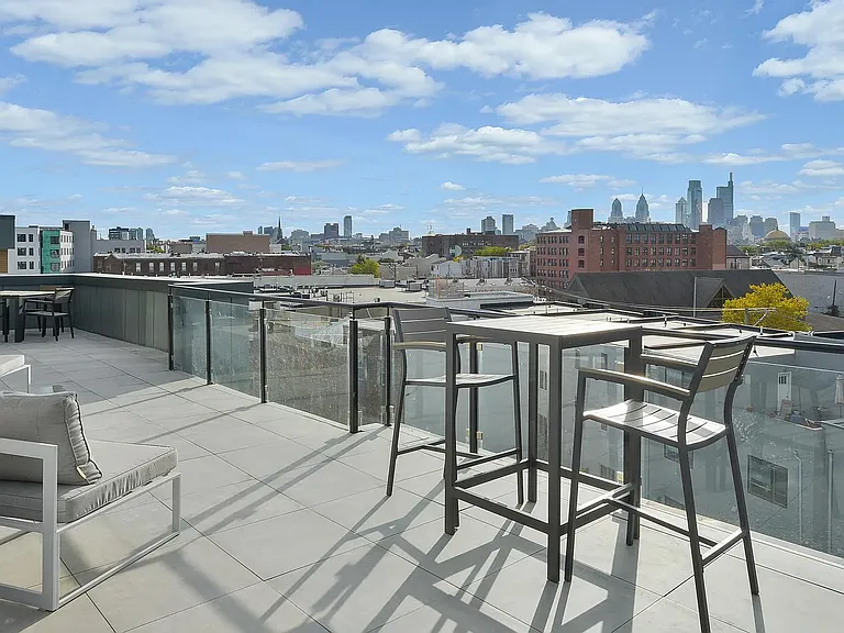 Liberty Square — Photo 10