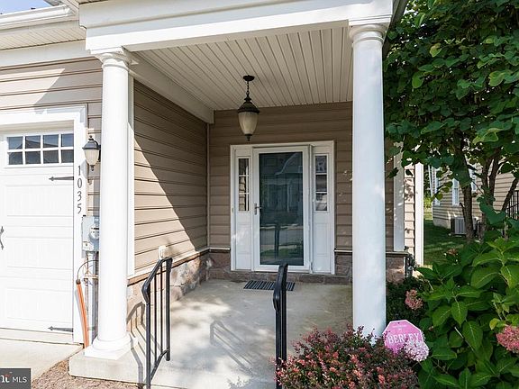 4th image of 1035 Balfour Cir