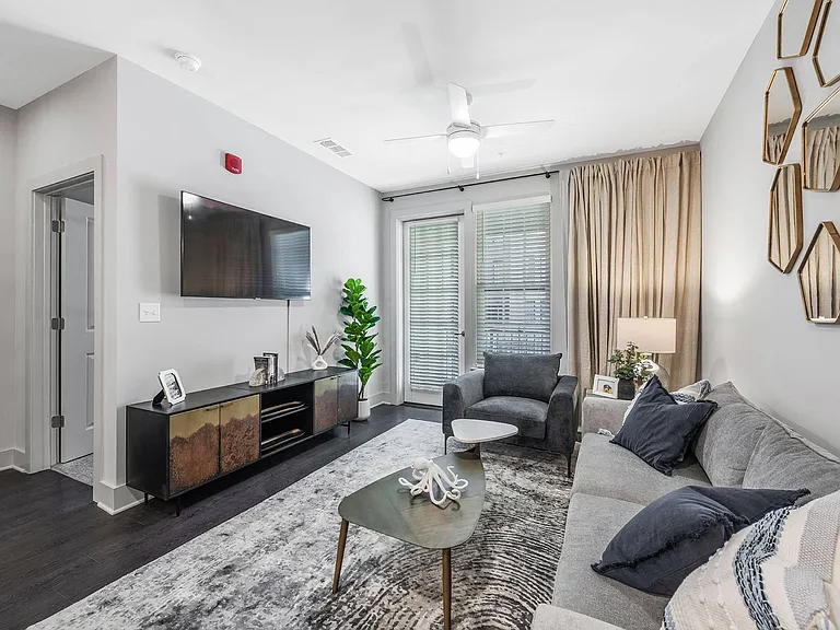 Capital Collective Luxury Apartments — Photo 28