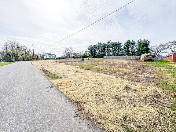 4th image of 3201 Mayflower Dr Lot 20-21