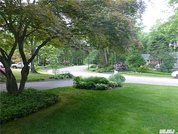 3rd image of 22 Wedgewood Ln