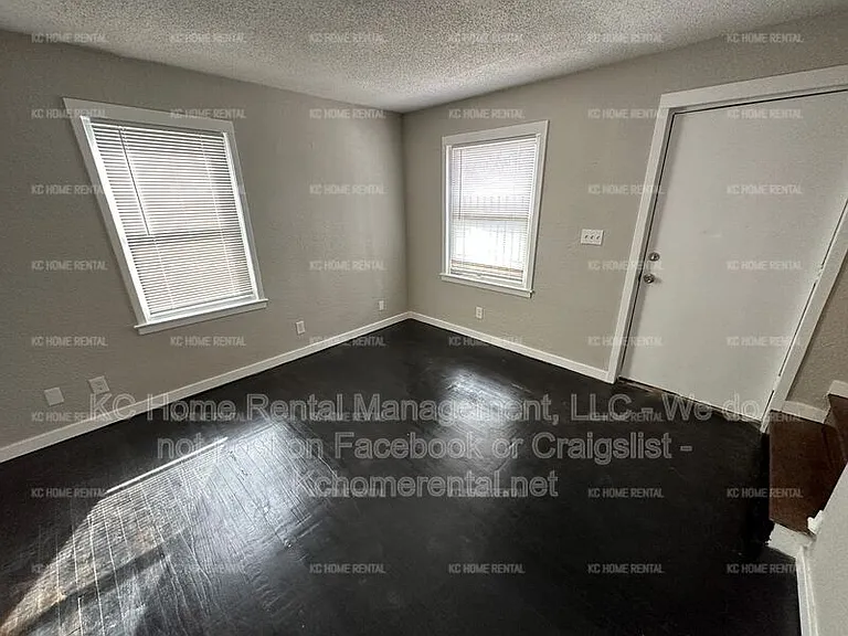 4031 Wabash Ave — Photo 10