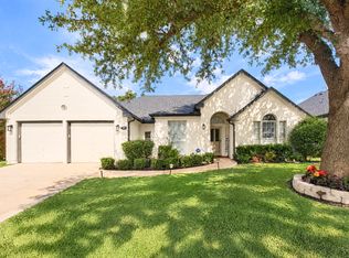 1935 Perry Dr, Mansfield, TX 76063