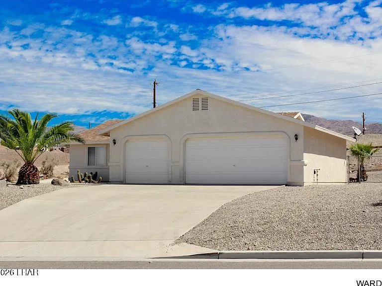 1100 McCulloch Blvd S — Photo 3