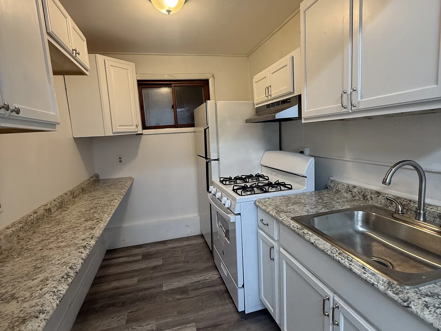 292 Catherine Street - 2 — Photo 2