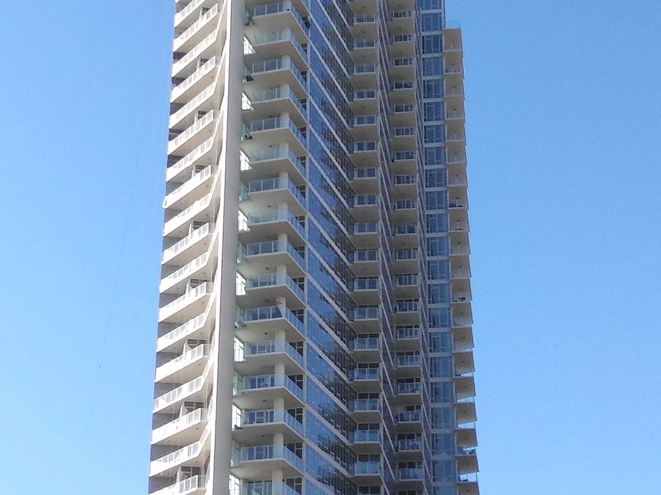 Signature Place
175 1st St. S