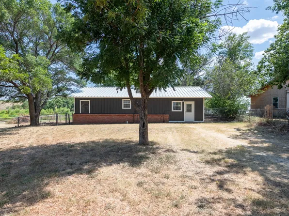 1001 Miller Shores Rd #1, Henrietta, TX 76365