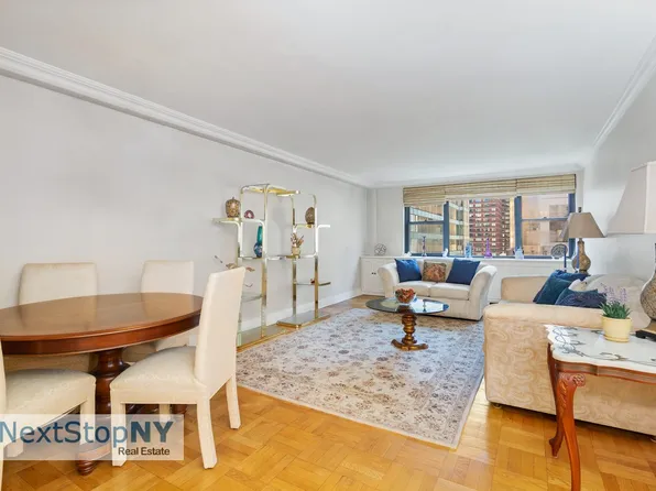 235 East 57th Street image 7 of 10