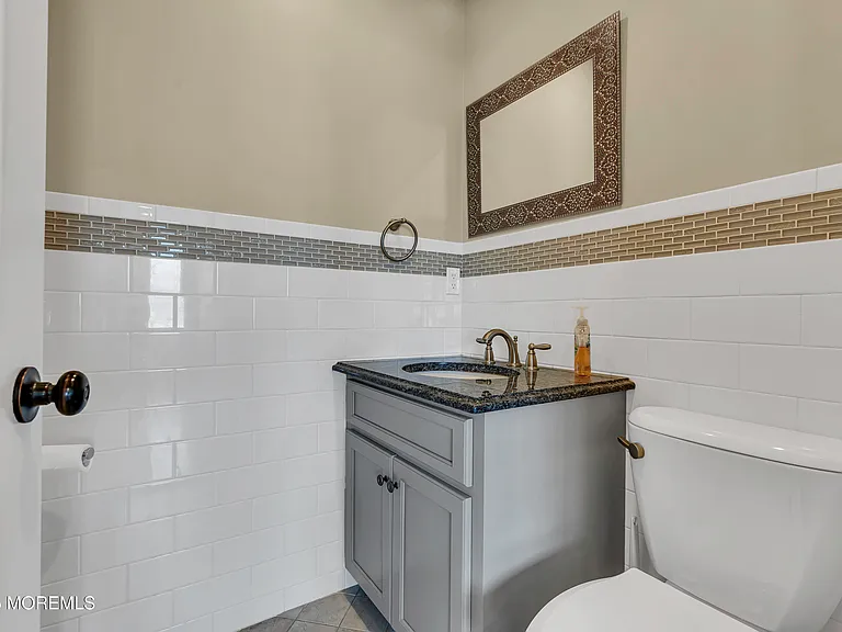 5 Dover Ave — Photo 15