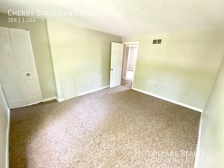 Cherry St — Photo 25