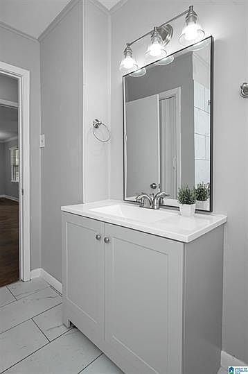 1st image of 328 Beta St