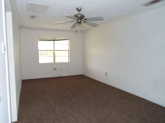5th image of 4009 Melody Ln