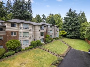 8400 SW Canyon Ln APT 6, Portland, OR 97225