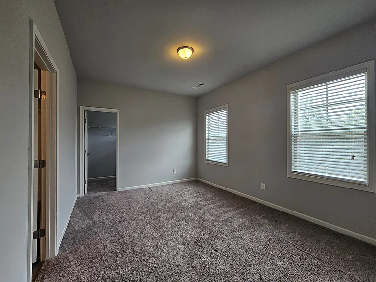 7561 Silk Tree Point — Photo 21