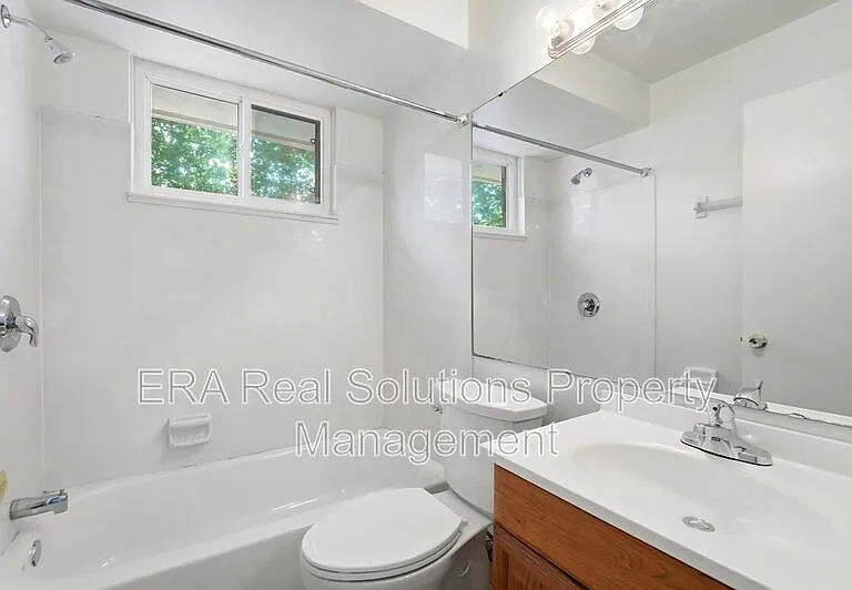 1136 McCarley Dr E — Photo 26
